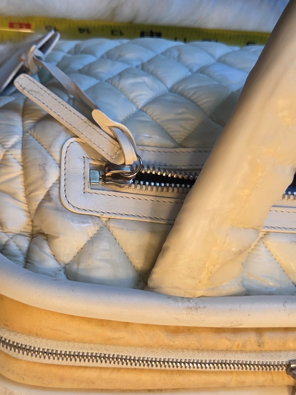 CHANEL COCOON  Cream Quilted Dome Tote with Authenticity Card. Code -With FLAWS - Picture 6 of 16